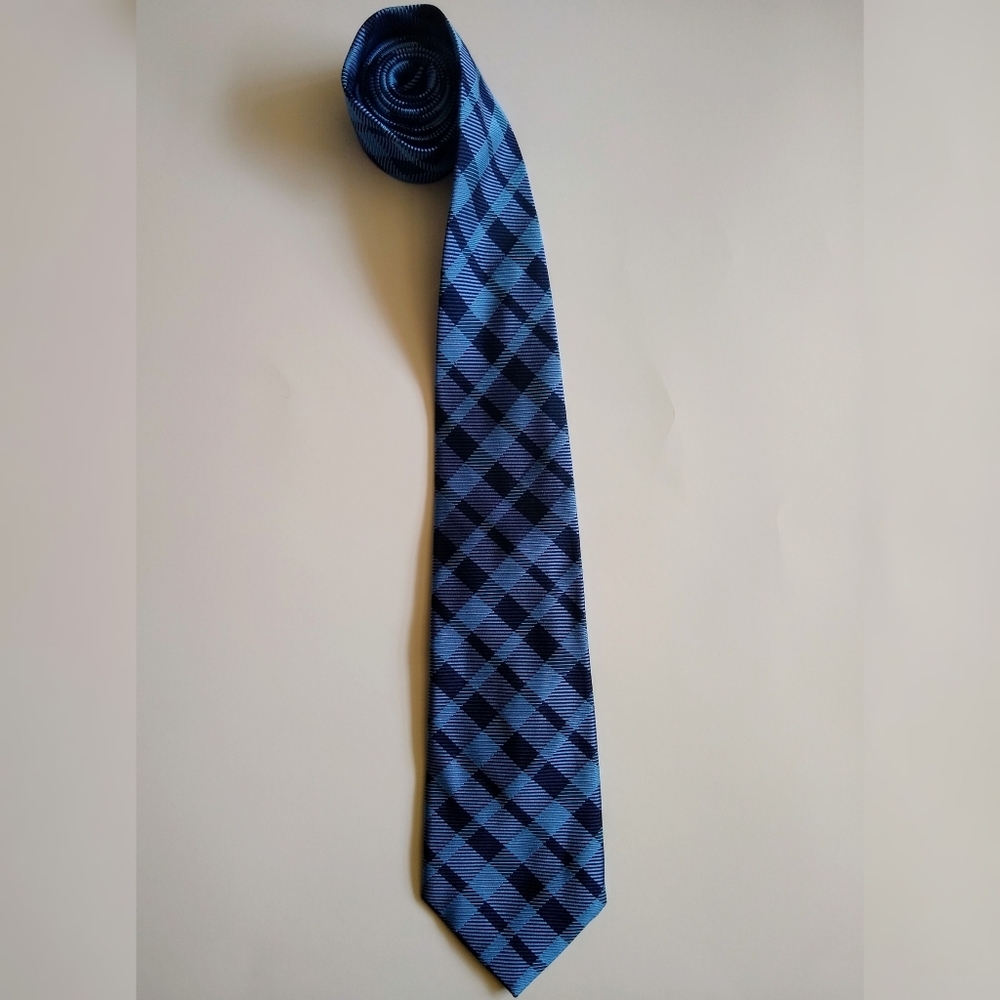 Marshall Fields Men's Pure Silk Tie